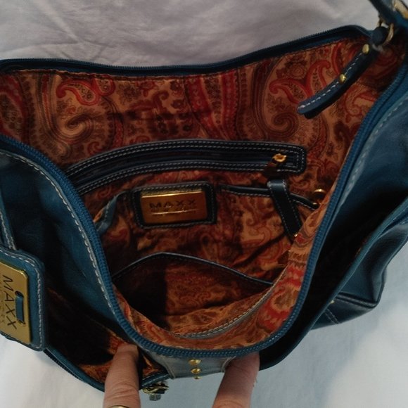 Maxx New York Signature Crossbody/Shoulder bag - Picture 8 of 8